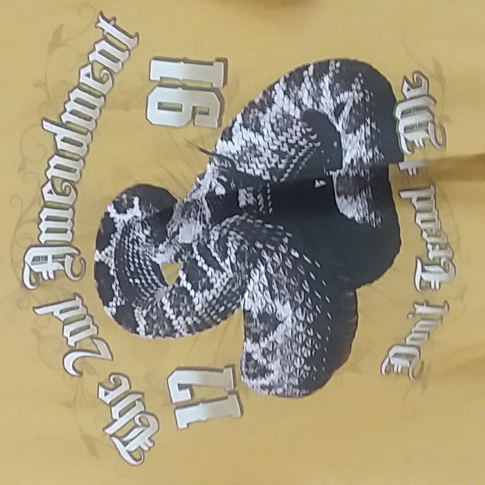 Vintage Delta Pro Dont Tread On Me 2nd Amendment T-Shirt Gold Large Mens